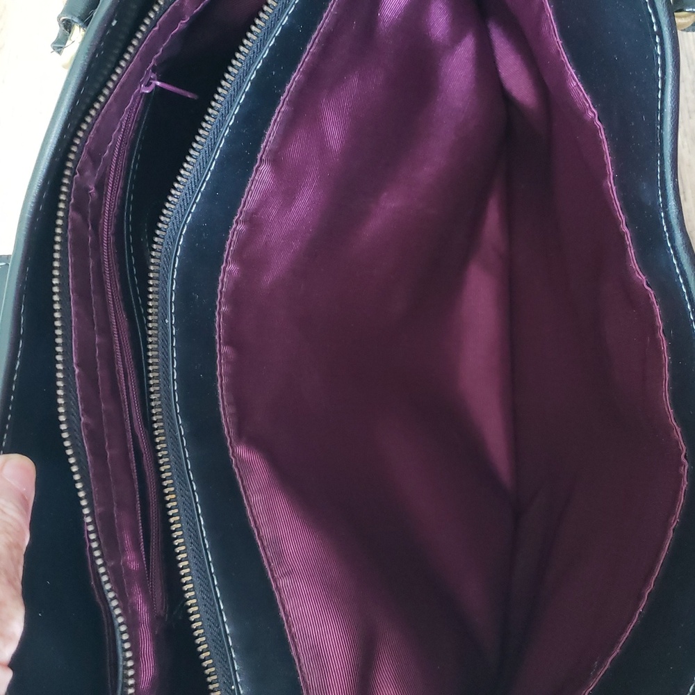 Etienne Aigner Large Leather - Picture 6 of 12
